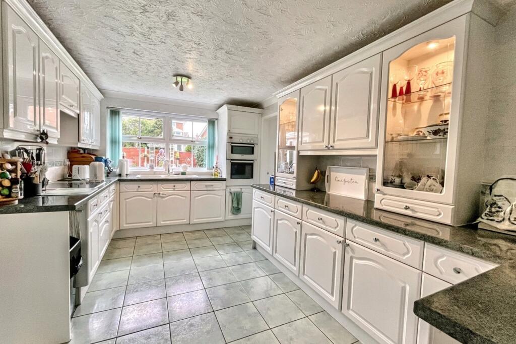 Additional image 8 of Broadstone