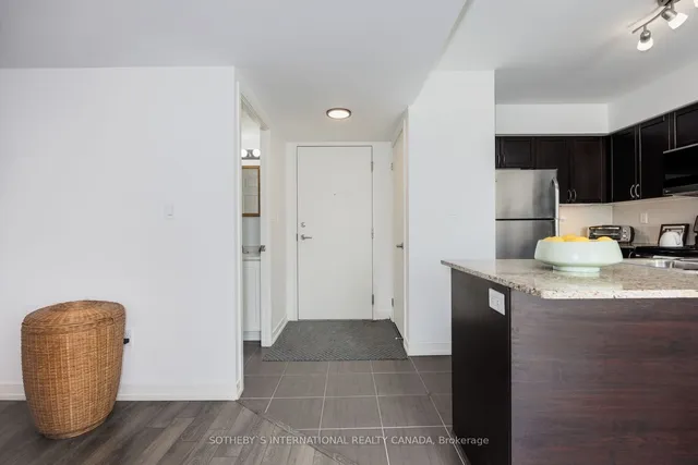 Additional image 14 of 816 Lansdowne Ave Unit 812