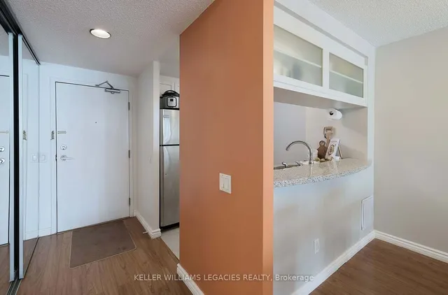 Additional image 9 of 7 Bishop Ave Unit 1203