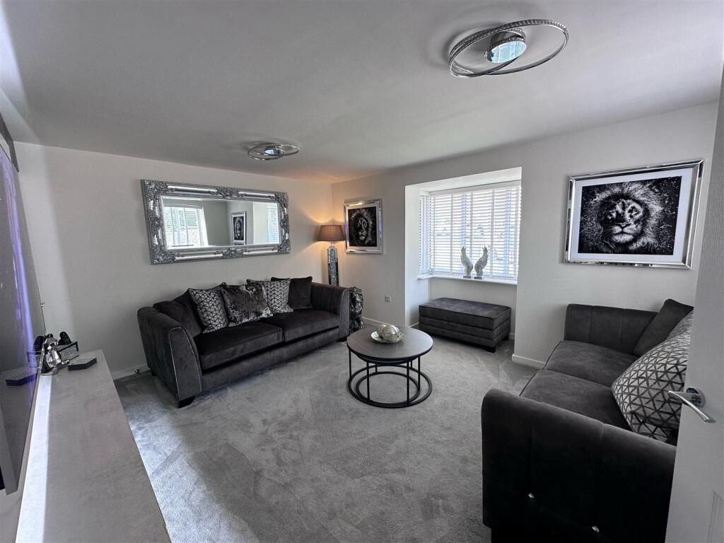 Additional image 6 of Poplars Park Avenue, Poplars Park, BD2