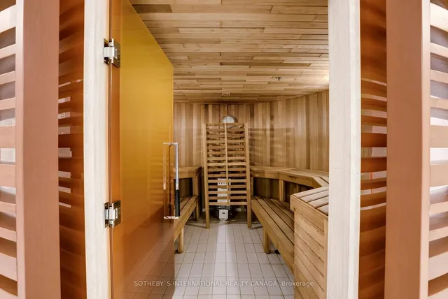 Additional image 29 of 39 Queens Quay Unit 803