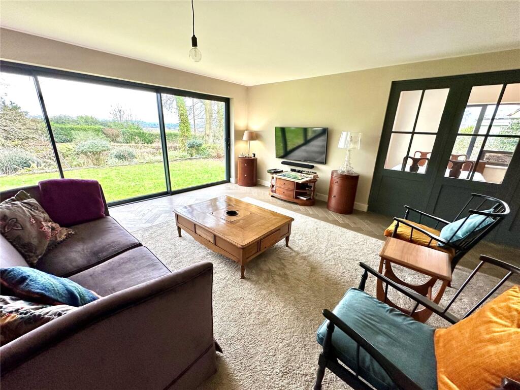 Additional image 8 of Warren Close, Ringwood, BH24