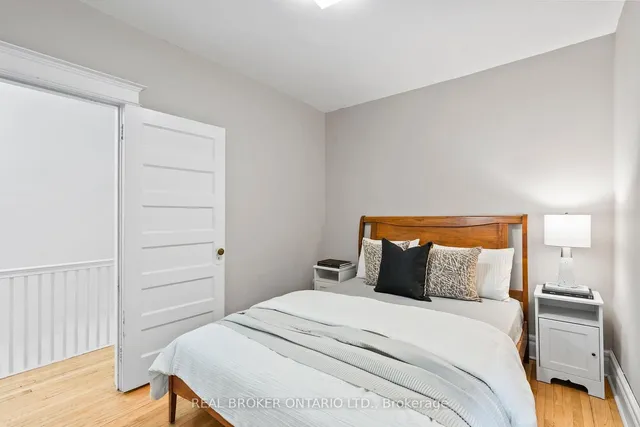 Additional image 22 of 32 Monarch Park Ave