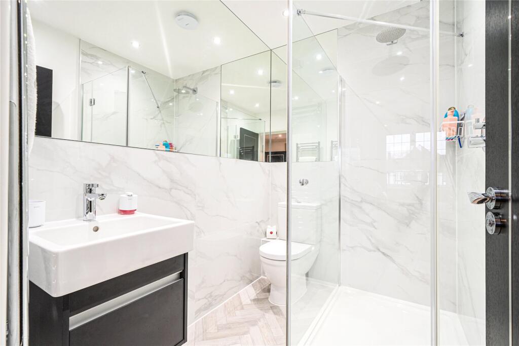 Additional image 30 of Meadow Way, Farnborough Park