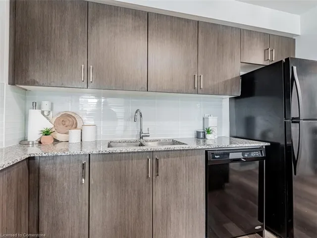 Additional image 7 of 80 Esther Lorrie Drive Unit 301