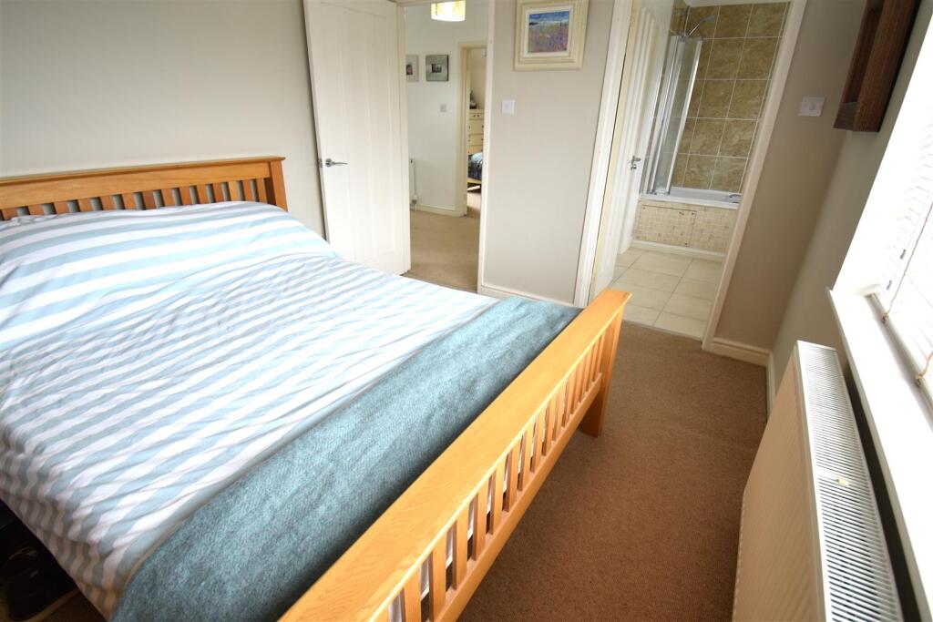 Additional image 18 of Attractive Detached Home In Popular Stoke Bishop Location