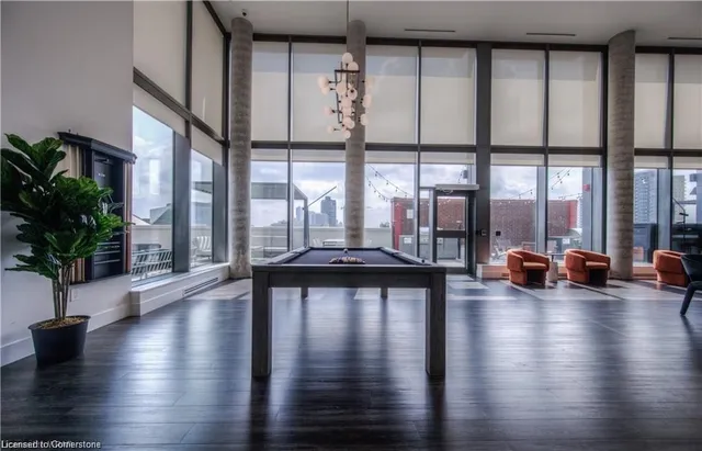 Additional image 30 of 15 Wellington St Unit 2405