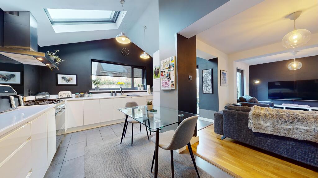 Additional image 9 of Llandinam Crescent, Cardiff