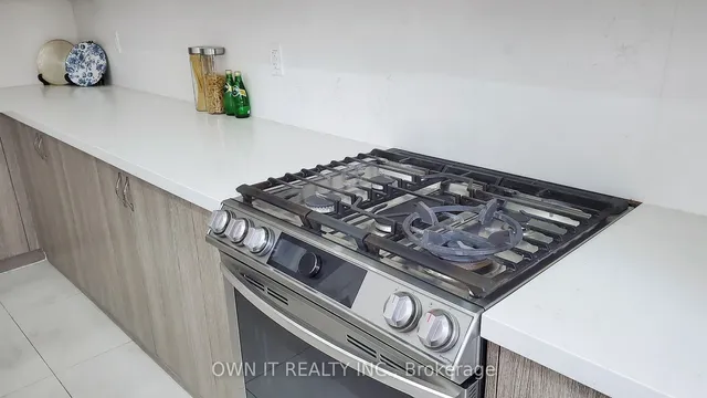 Additional image 18 of 74 Merlin St