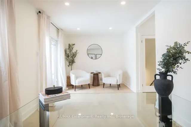 Additional image 19 of 3233 Lansdown Dr