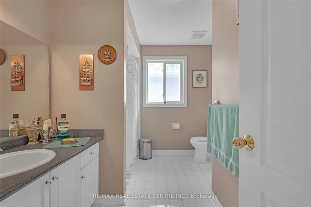 Additional image 29 of 21 Sprucelands Ave