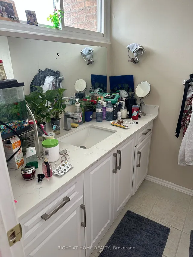 Additional image 9 of 3409 st.clair Ave Unit 1