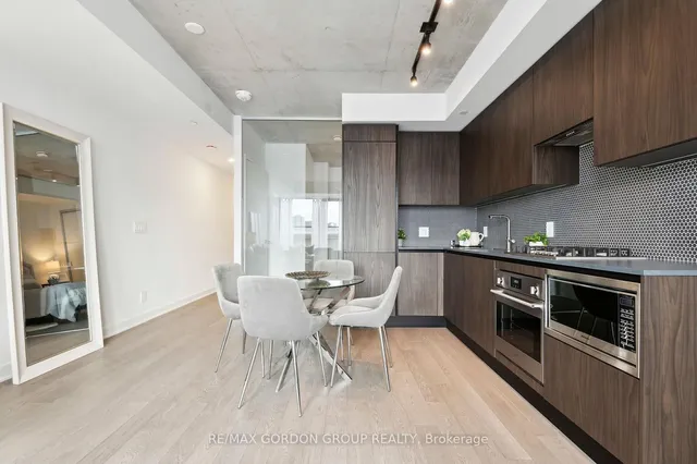 Additional image 20 of 2720 Dundas St Unit 423