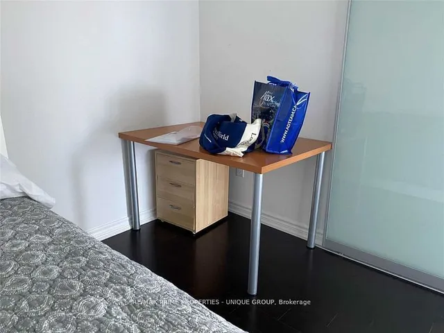 Additional image 11 of 386 Yonge St Unit 5316