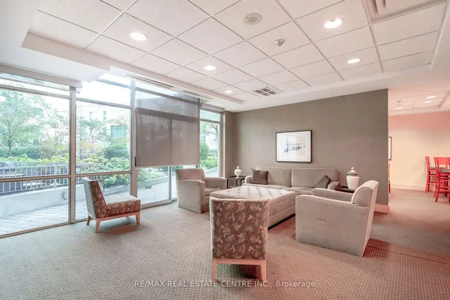 Additional image 38 of 5 Marine Parade Dr Unit 911