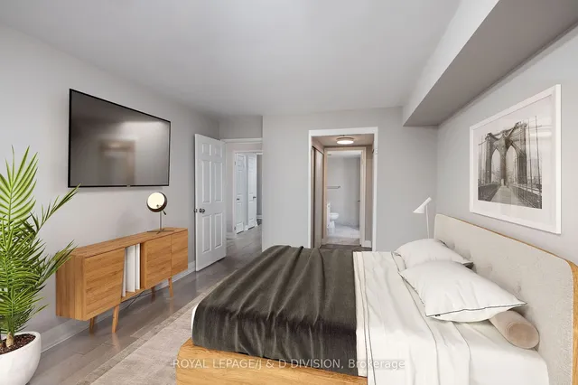 Additional image 25 of 717 Bay St Unit 1004