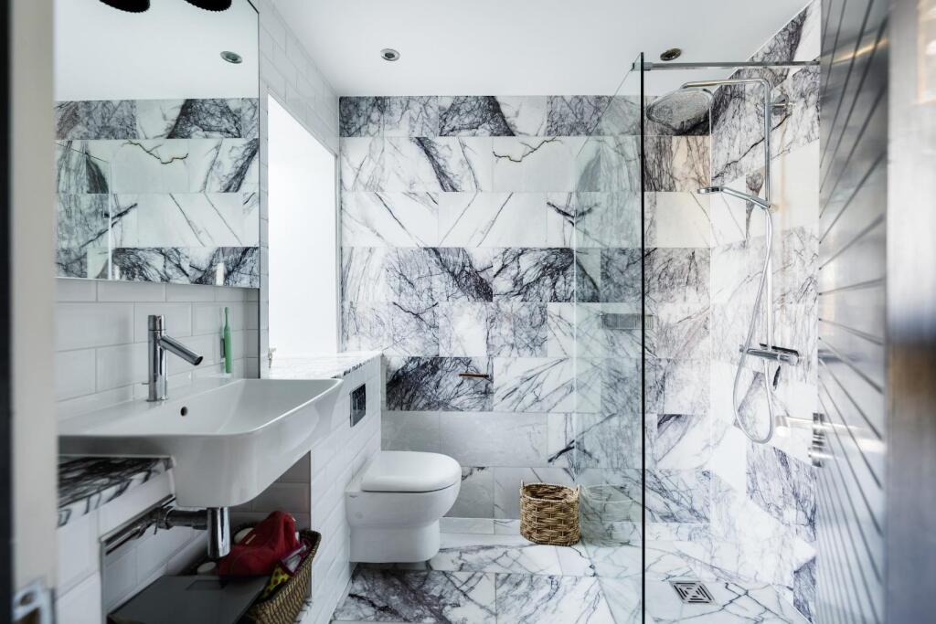 Additional image 19 of Great Brockeridge, Bristol