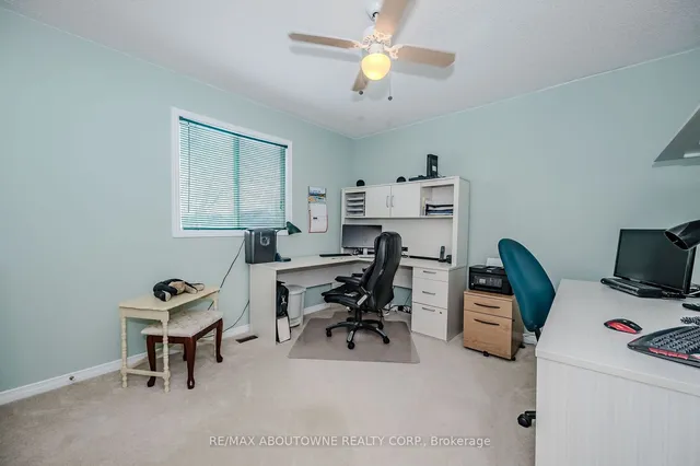 Additional image 31 of 85 HOWELL Rd