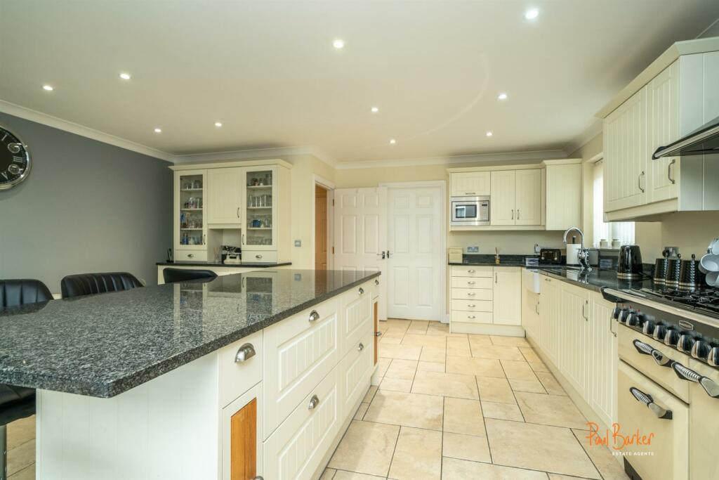 Additional image 8 of Park Street Lane, Park Street, St. Albans