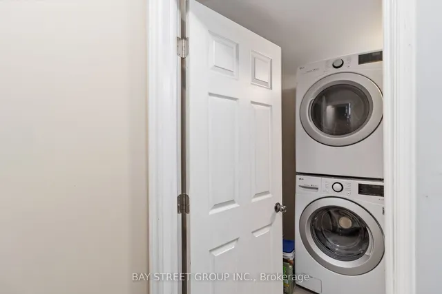 Additional image 28 of 7229 Dime Cres