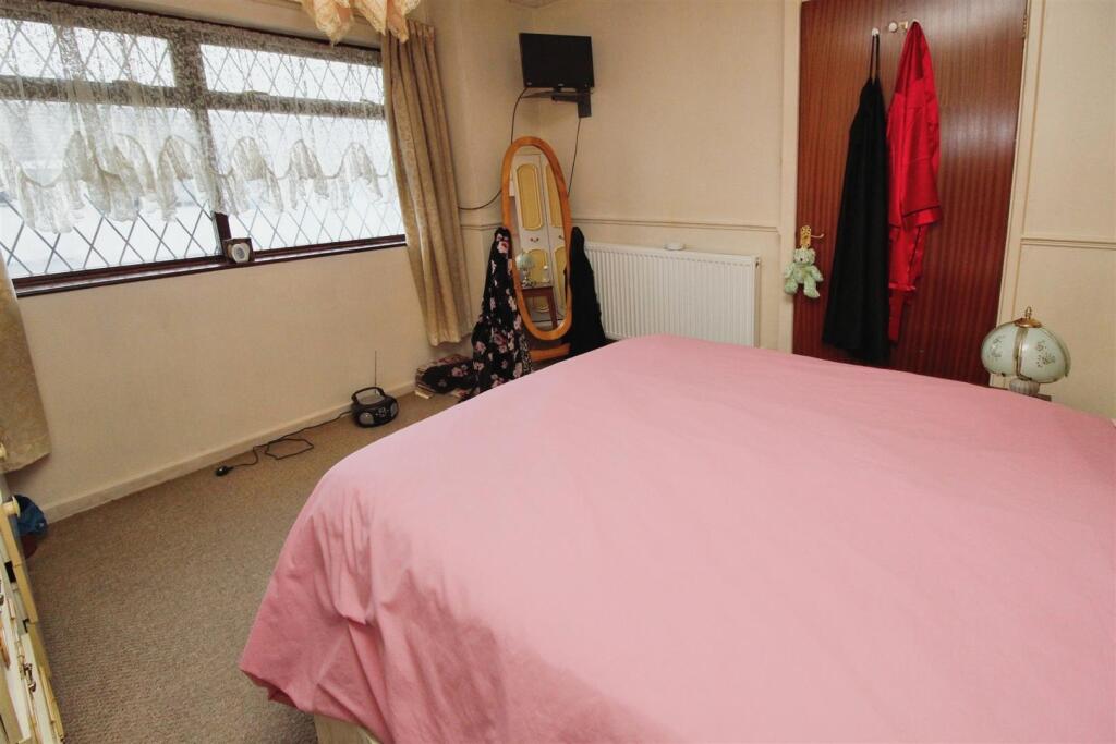 Additional image 8 of Grayswood Drive, Bradford, BD4 9ES