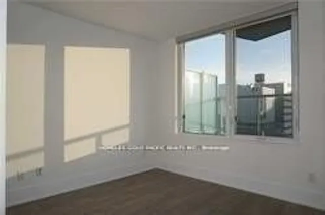 Additional image 11 of 15 Merchant's Wharf Unit 741