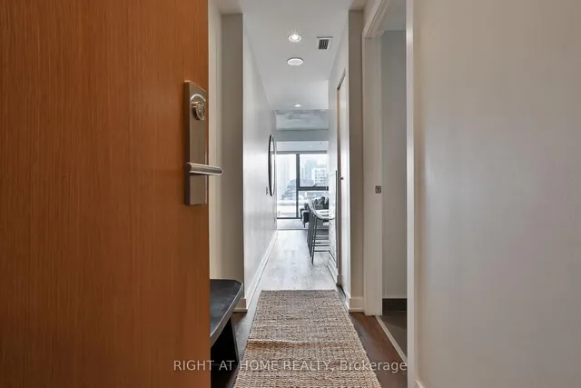 Additional image 2 of 629 King St Unit 1029