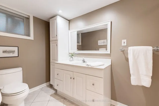 Additional image 30 of 306 Oakwood Crt