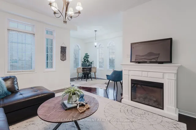 Additional image 19 of 6538 Opera Glass Cres