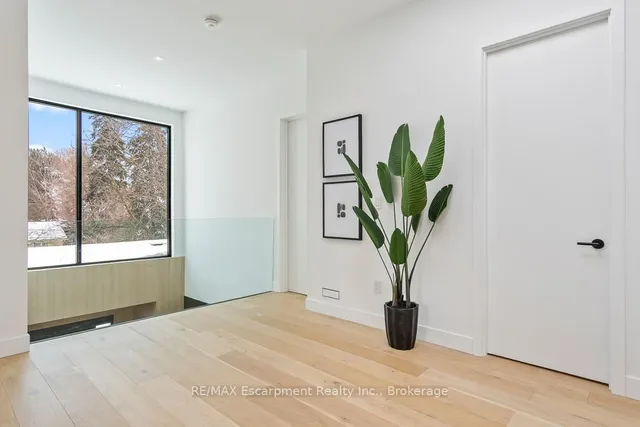 Additional image 21 of 1405 ACTON Cres