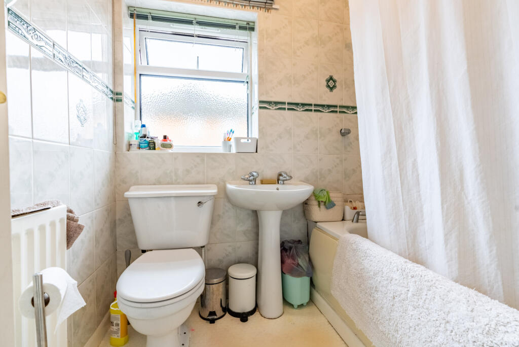 Additional image 13 of Holly Walk, Harpenden, Hertfordshire, AL5