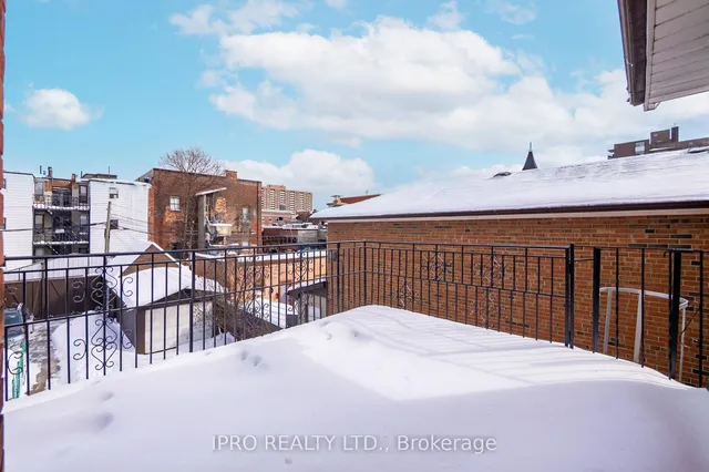 Additional image 20 of 15 Macdonell Ave