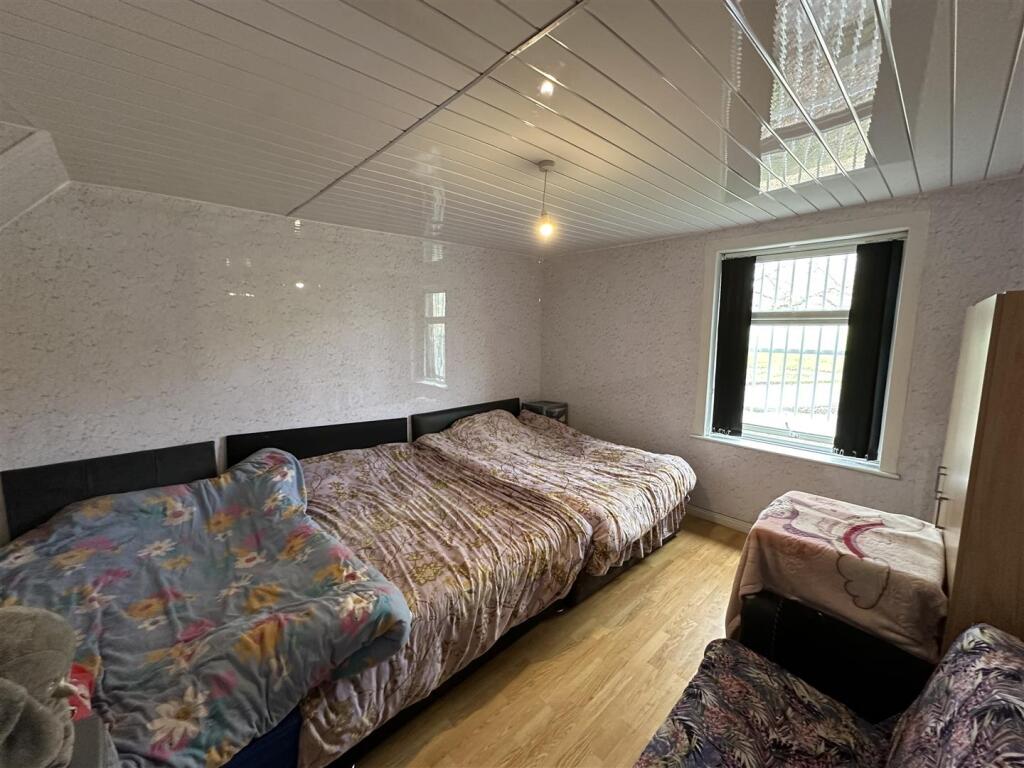 Additional image 13 of Selborne Grove, Keighley