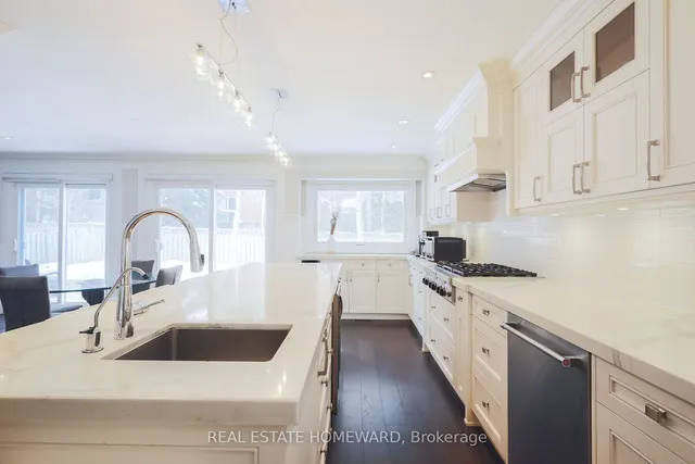 Additional image 9 of 335 Hidden Tr