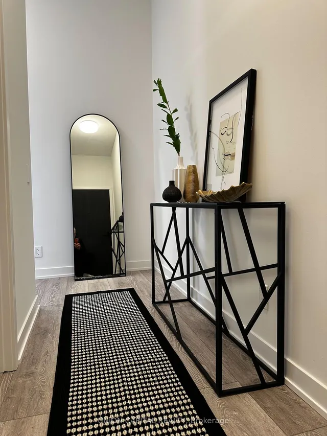 Additional image 4 of 108 Peter St Unit 301