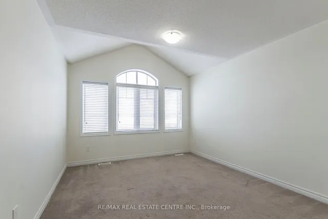 Additional image 18 of 27 Donlamont Circ