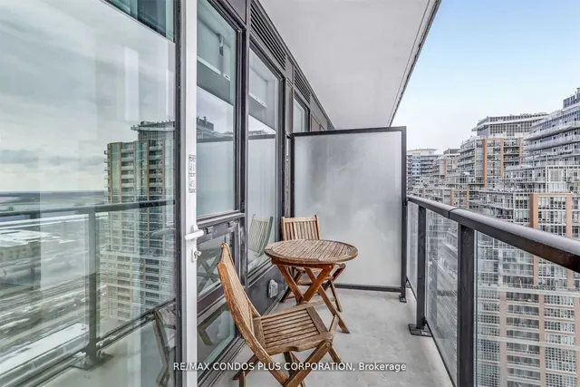 Additional image 24 of 135 East Liberty St Unit 1402