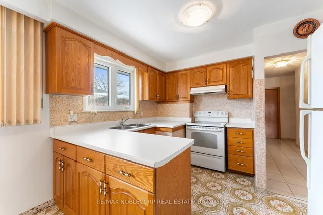 Additional image 12 of 166 Derrydown Rd