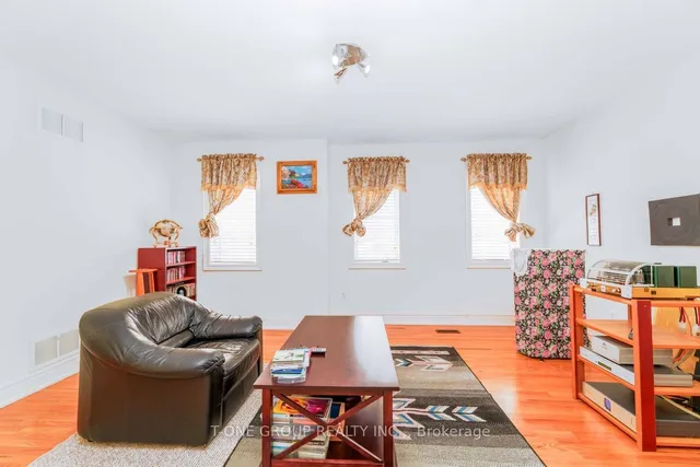 Additional image 5 of 18 Yellow Pine Rd