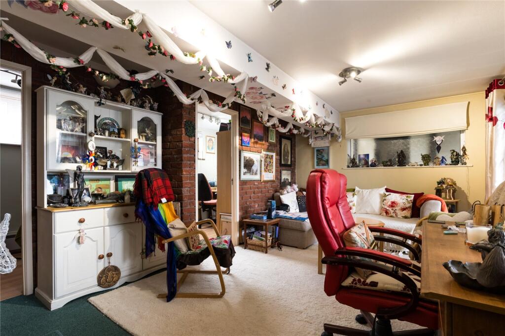 Additional image 16 of The Whispers, Wanstrow