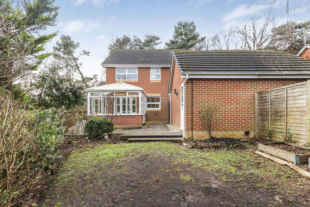 Additional image 18 of Twin Oaks Close, Broadstone