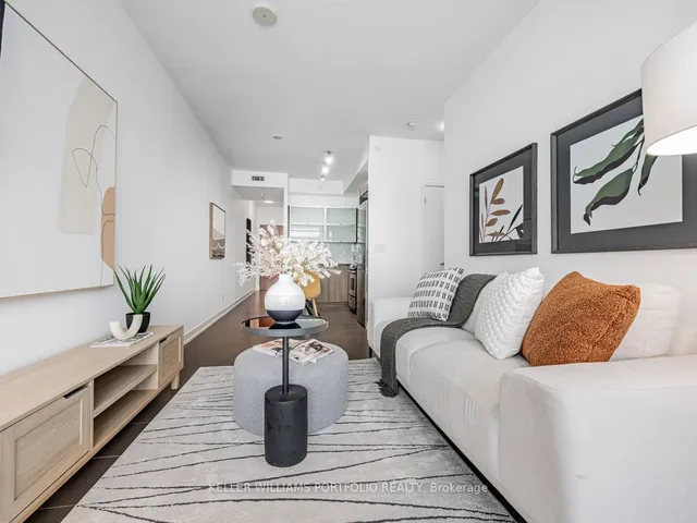 Additional image 17 of 170 Fort York Blvd Unit 2012