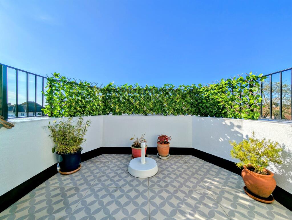 Additional image 19 of Wallace Avenue, Worthing