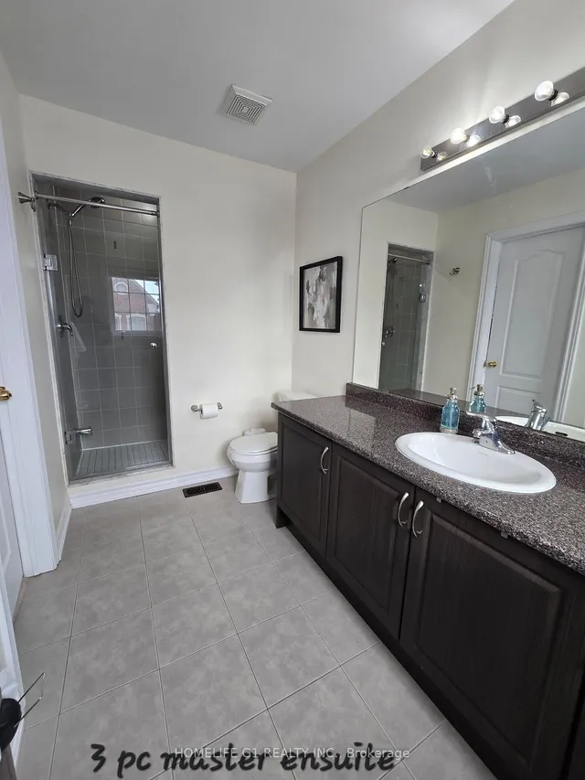 Additional image 26 of 8 Kayak Hts