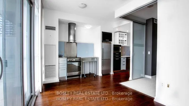 Additional image 15 of 38 Dan Leckie Way Unit 1802