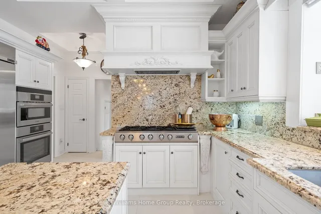 Additional image 10 of 71 Mae Crt