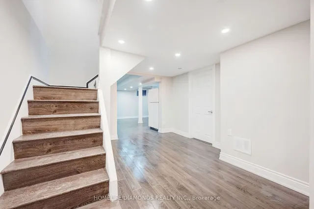 Additional image 35 of 79 Ecclestone Dr