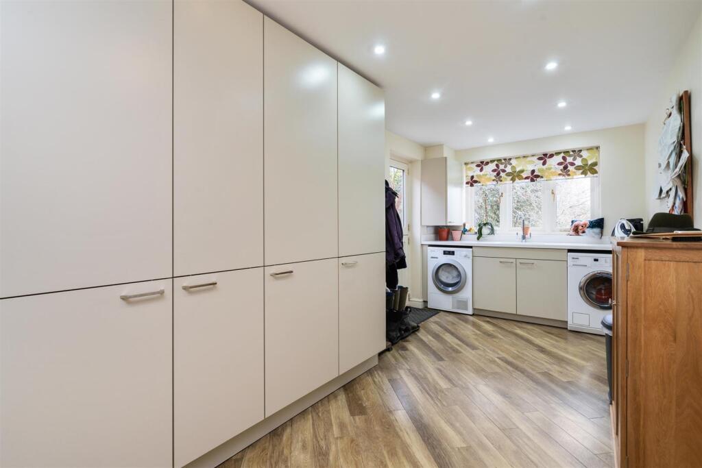 Additional image 9 of Brueton Avenue, Solihull, B91