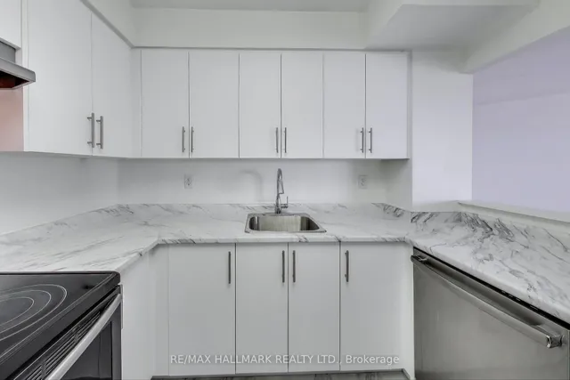 Additional image 9 of 11 Thorncliffe Park Dr Unit 406