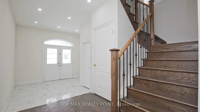 Additional image 17 of 40 John Carroll Dr